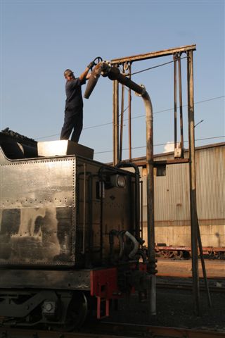 How does this thing open? John faces a conundrum as he attempts to get water from a column last used 15 years ago!<br /><br />Photo by Chris Janisch 25/08/07