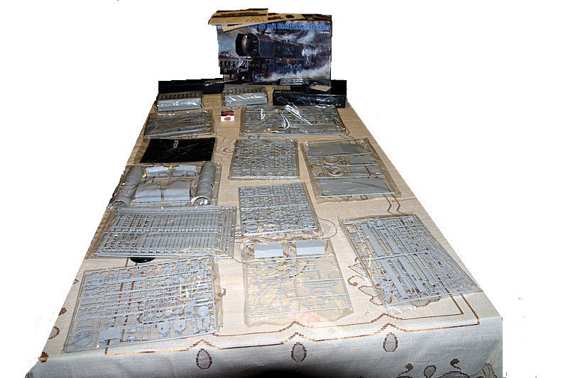 Pieces all spread out - most of the bags have 2 sprues in...