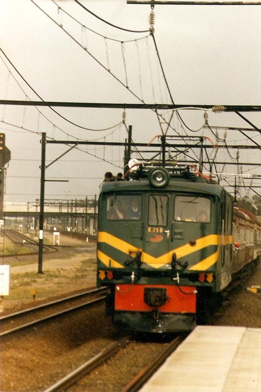 Approaching Monte Vista Station