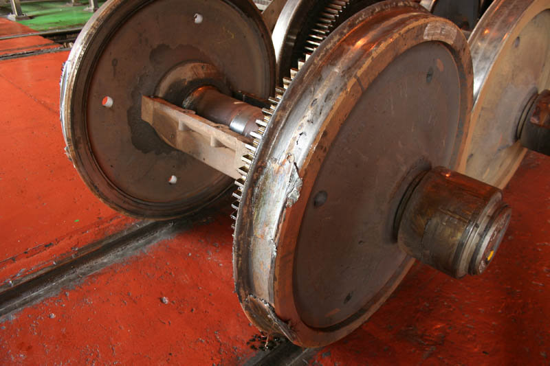 Traction wheel with very bad skid marks.