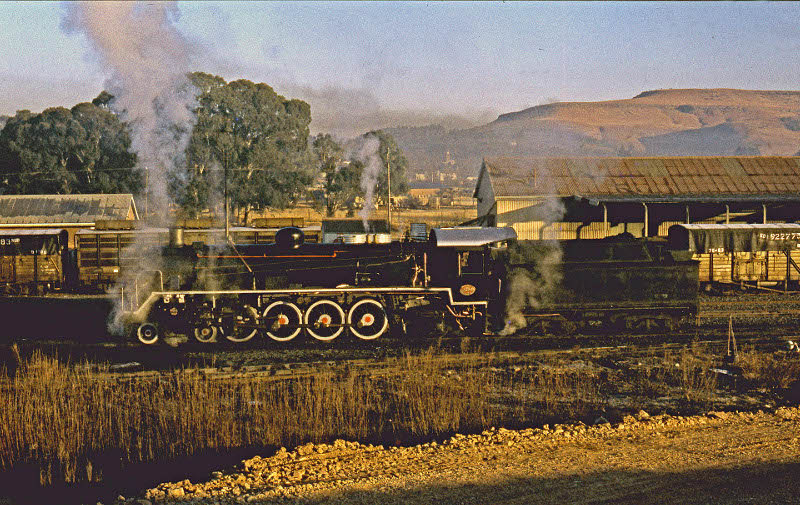 19D 2748 Maclear June 1980.jpg