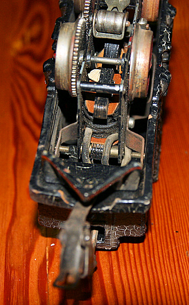 7 - Close-up of mechanism    K R Wilson-Smith  Oct 2009