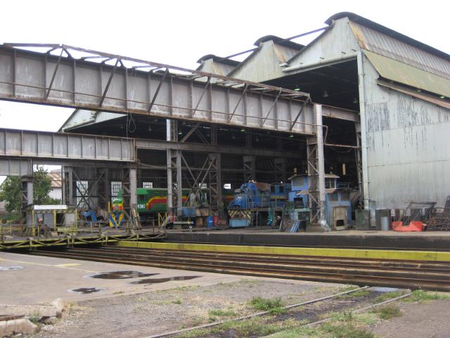 This shot of one of the shops also shows the smaller traverser