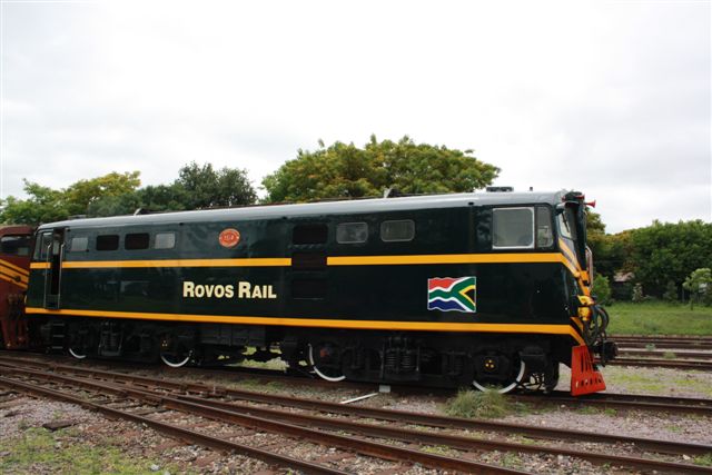 New 5E1 in Rovos Corporate colours being shunted along with one of her 8 other sister units at Capital Park. Steam is being used to perform the shunt!