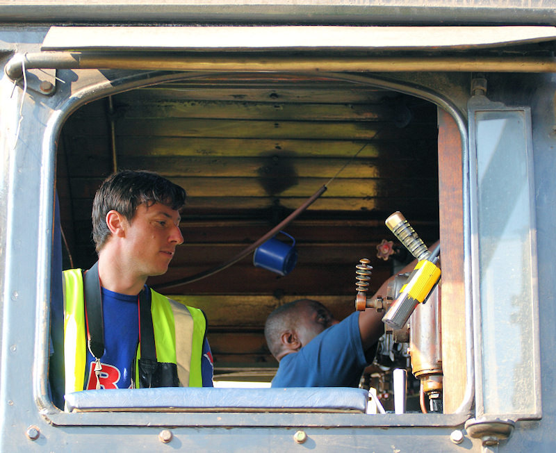 Marc admires the operational end of 3117 at Hermanstad.   -  K R Wilson-Smith Nov 2007