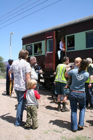 Passengers disembark at the level crossing 800m N of Warmbaths Station<br /><br />Photo by Avril Loveless 28/10/07